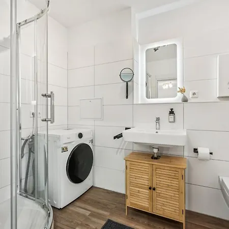 Apartamento Hellohome I Schlossblick Mit Wintergarten Braunschweig