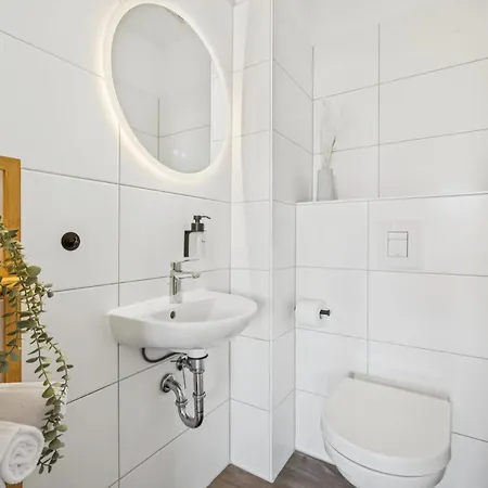 Hellohome I Schlossblick Mit Wintergarten * Brunswick