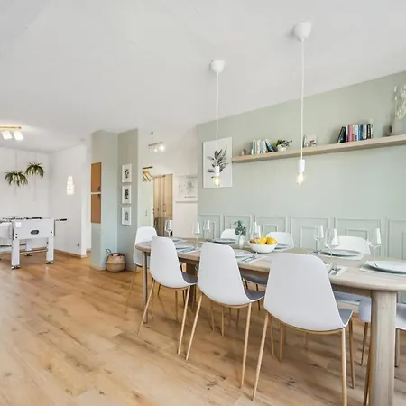 Hellohome I Schlossblick Mit Wintergarten